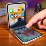 Imagen relacionada con Rumores señalan el inminente lanzamiento de un iPhone plegable