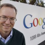 Imagen relacionada con Ex-CEO de Google, Eric Schmidt, tiene conferencia eliminada después de sugerir estrategias polémicas para startups