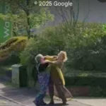 Imagen relacionada con Amigas se viralizan después de aparecer "peleando" en Google Street View
